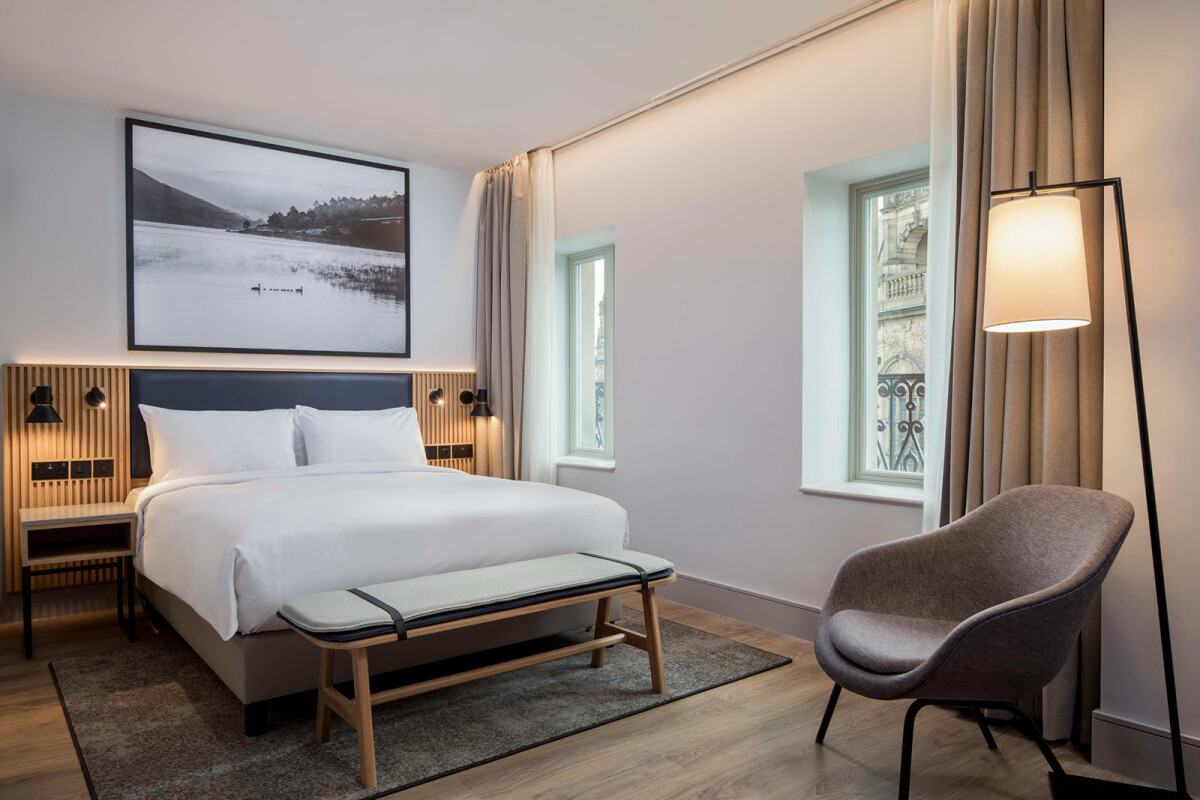 Corporate Workspace Hospitality and Retail Sector 24