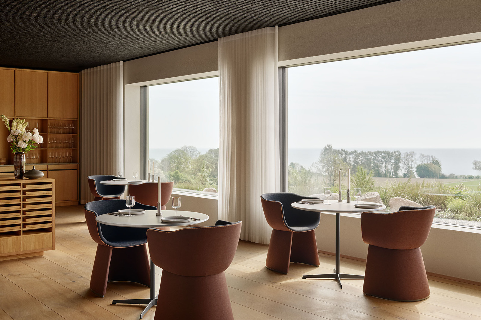 Corporate Workspace Journal Cecilie Manz 8